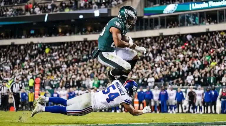 Saquon Barkley Backwards Hurdle